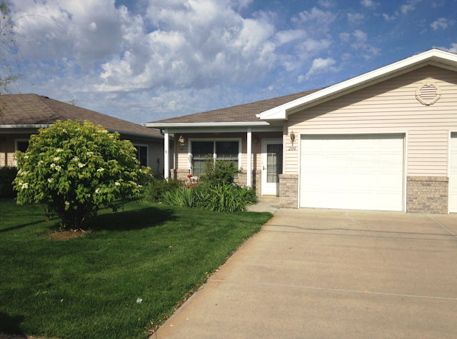 oak ridge exterior